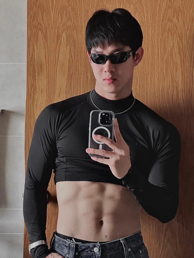 Áo croptop nam là gì?