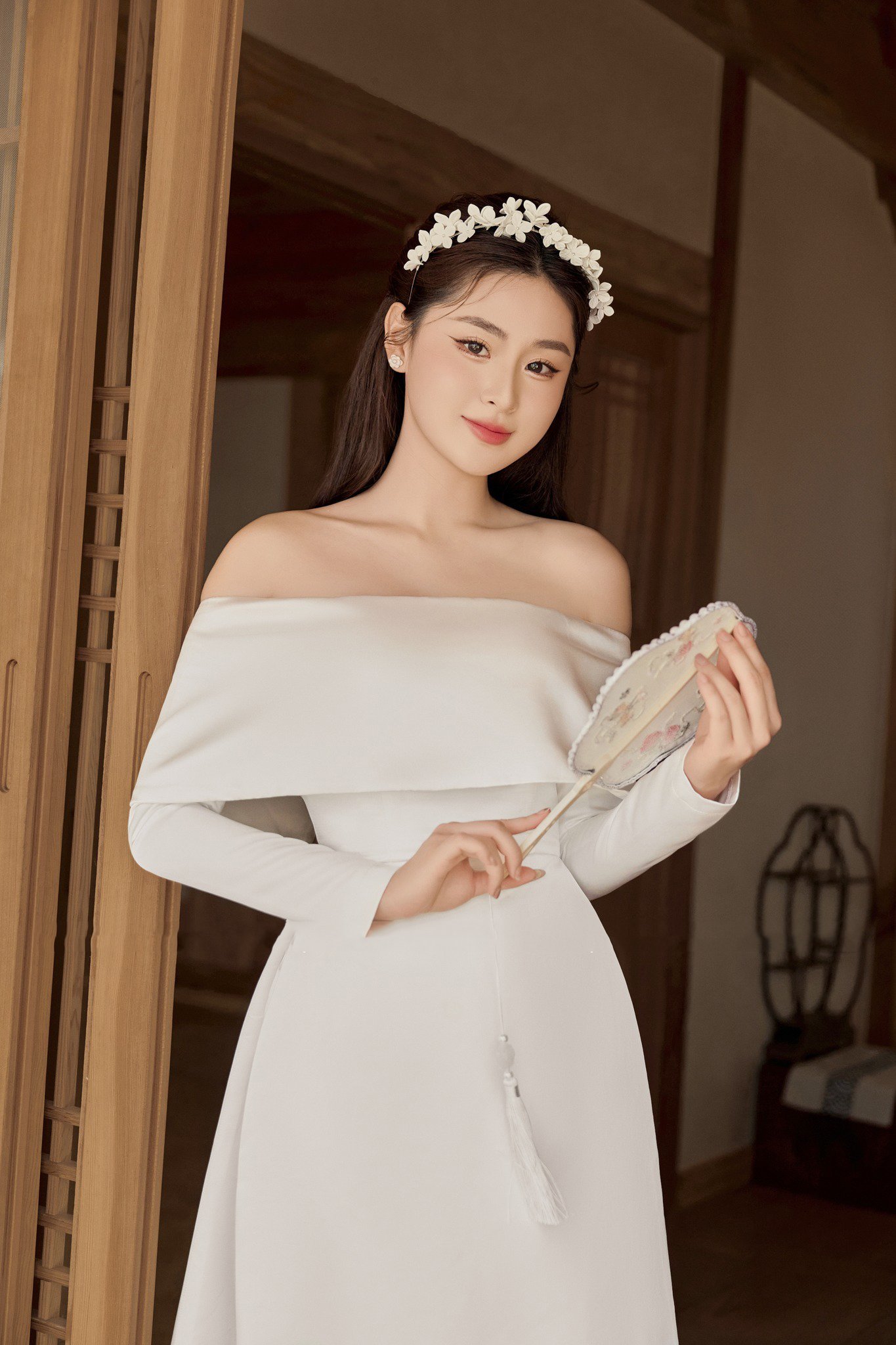 Gợi ý chọn áo dài cưới cách tân đẹp mê mẩn cho cô dâu