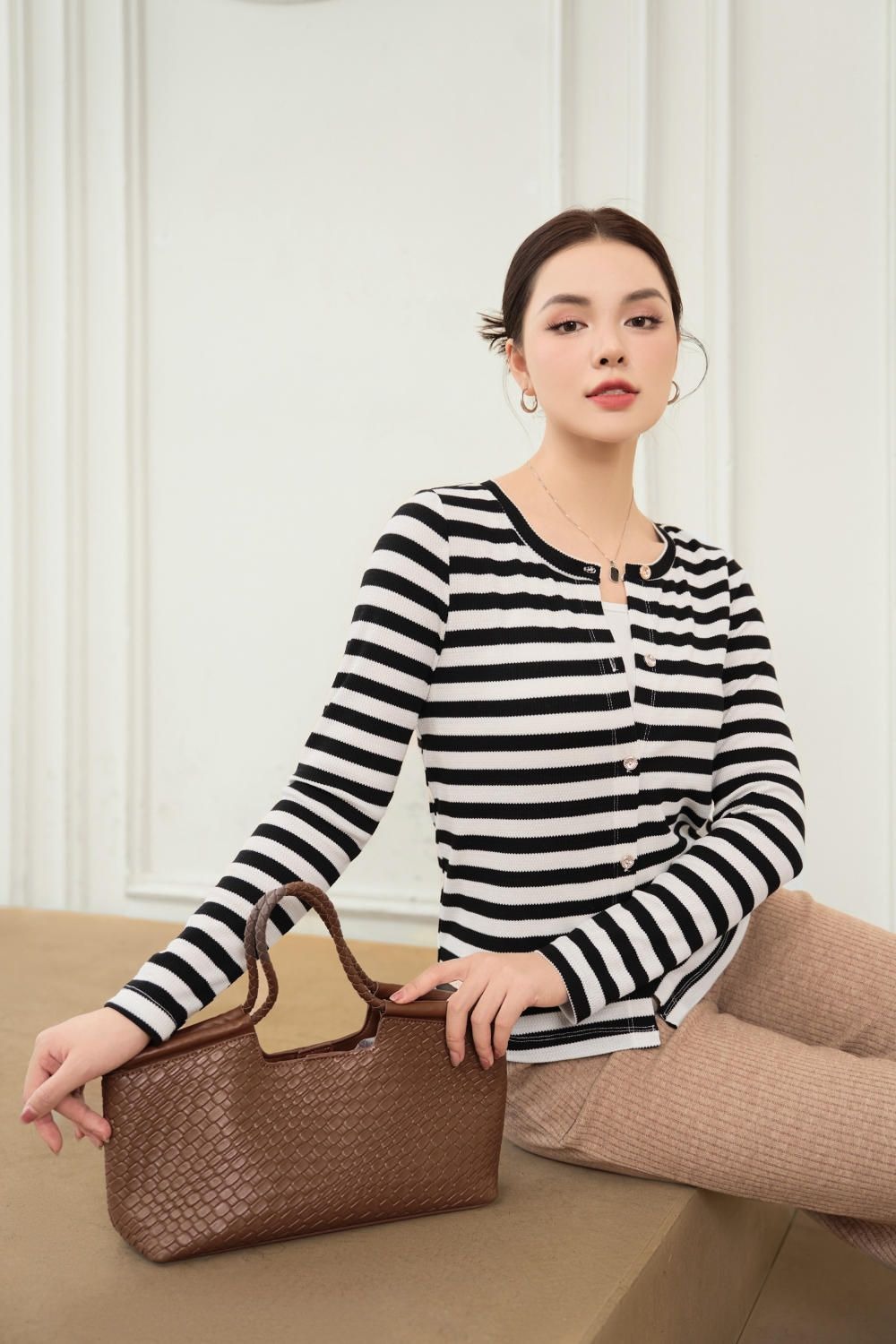 Áo khoác dệt kim (Cardigan)