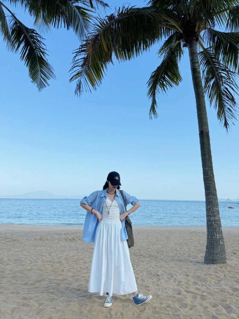 áo khoác ren đi biển