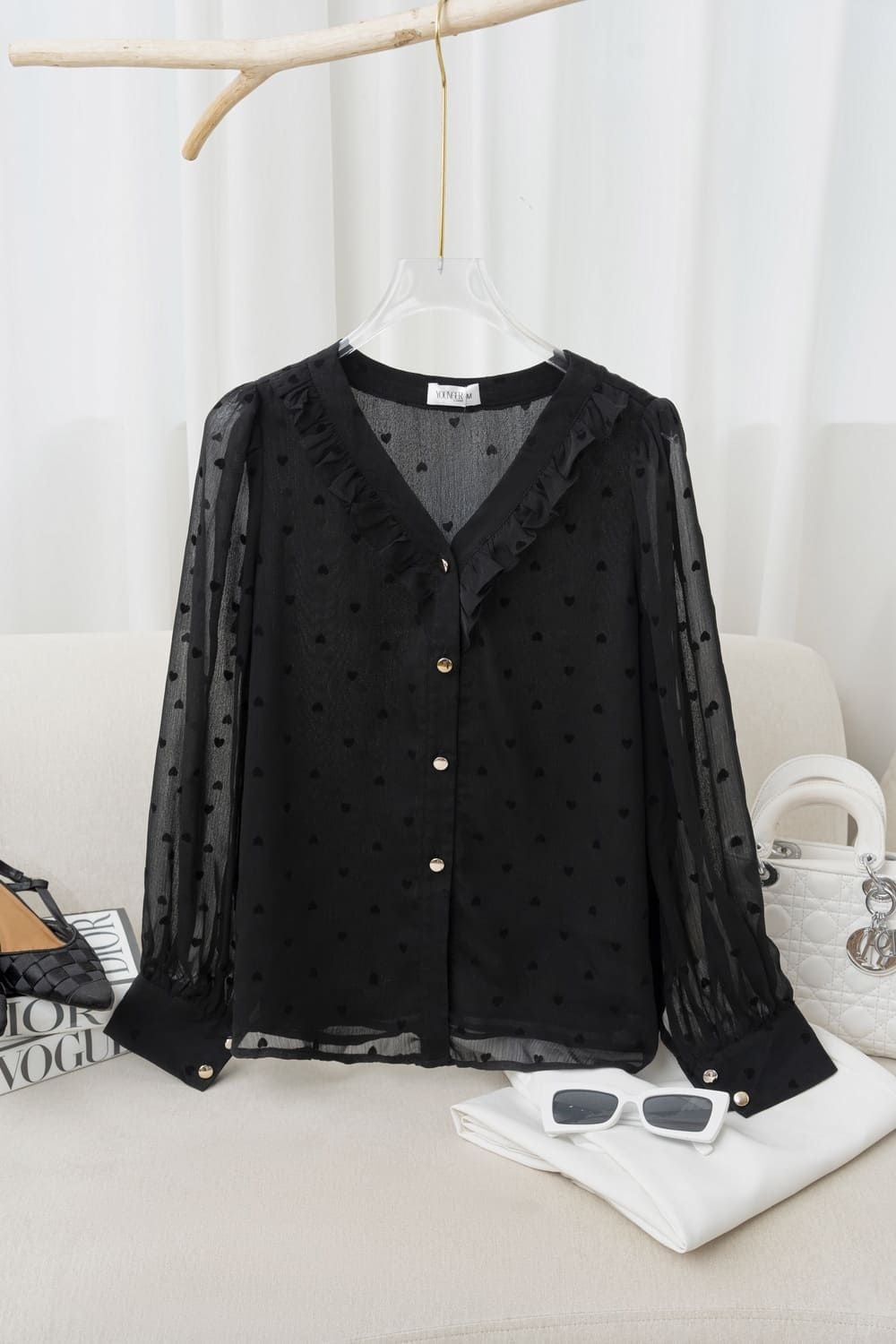 Áo kiểu công sở sơ mi ren xuyên thấu chấm bi đen cổ bèo