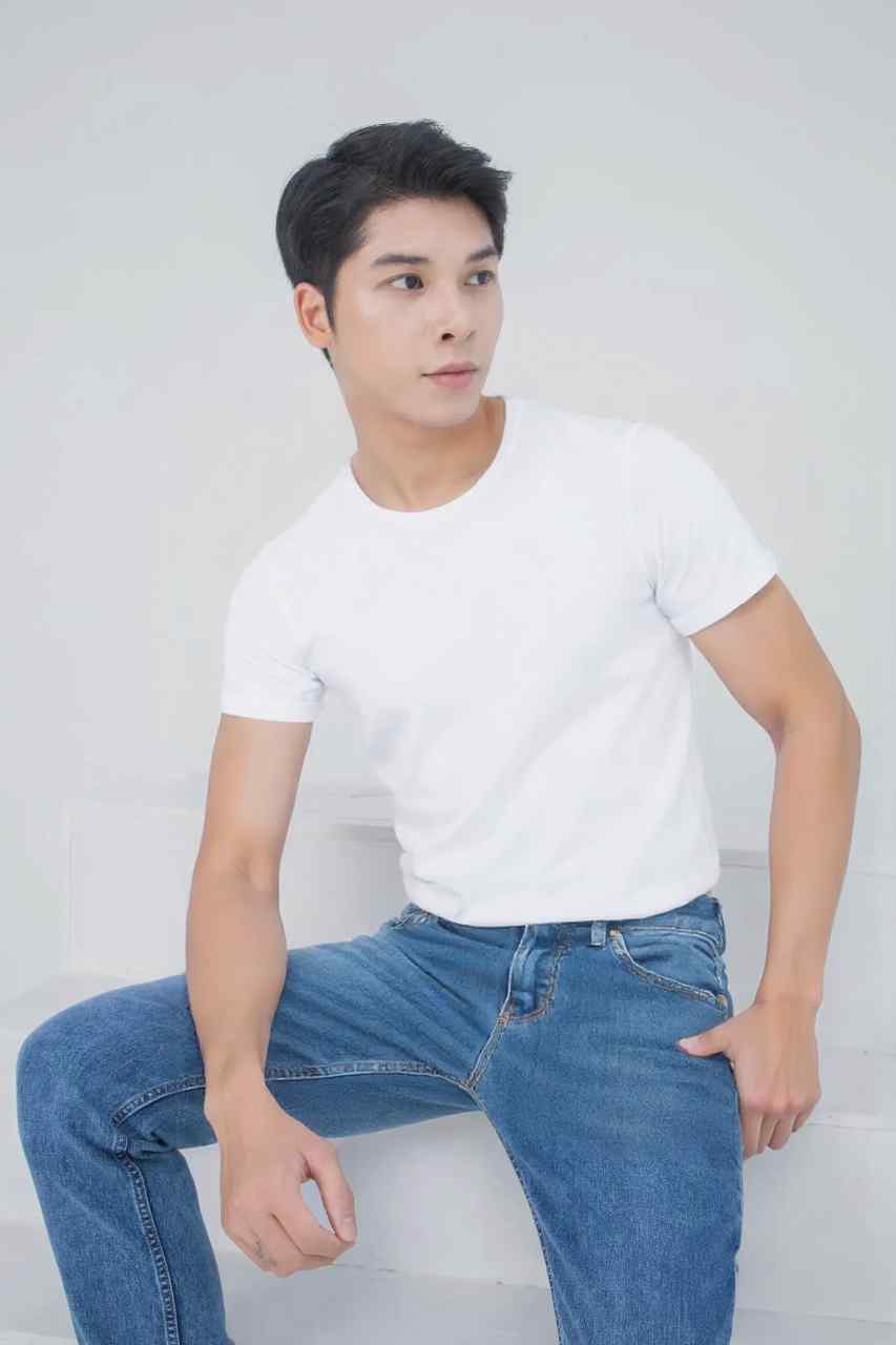 Áo thun nam Cardina dòng cơ bản vải cotton dáng cổ tròn màu trắng trơn