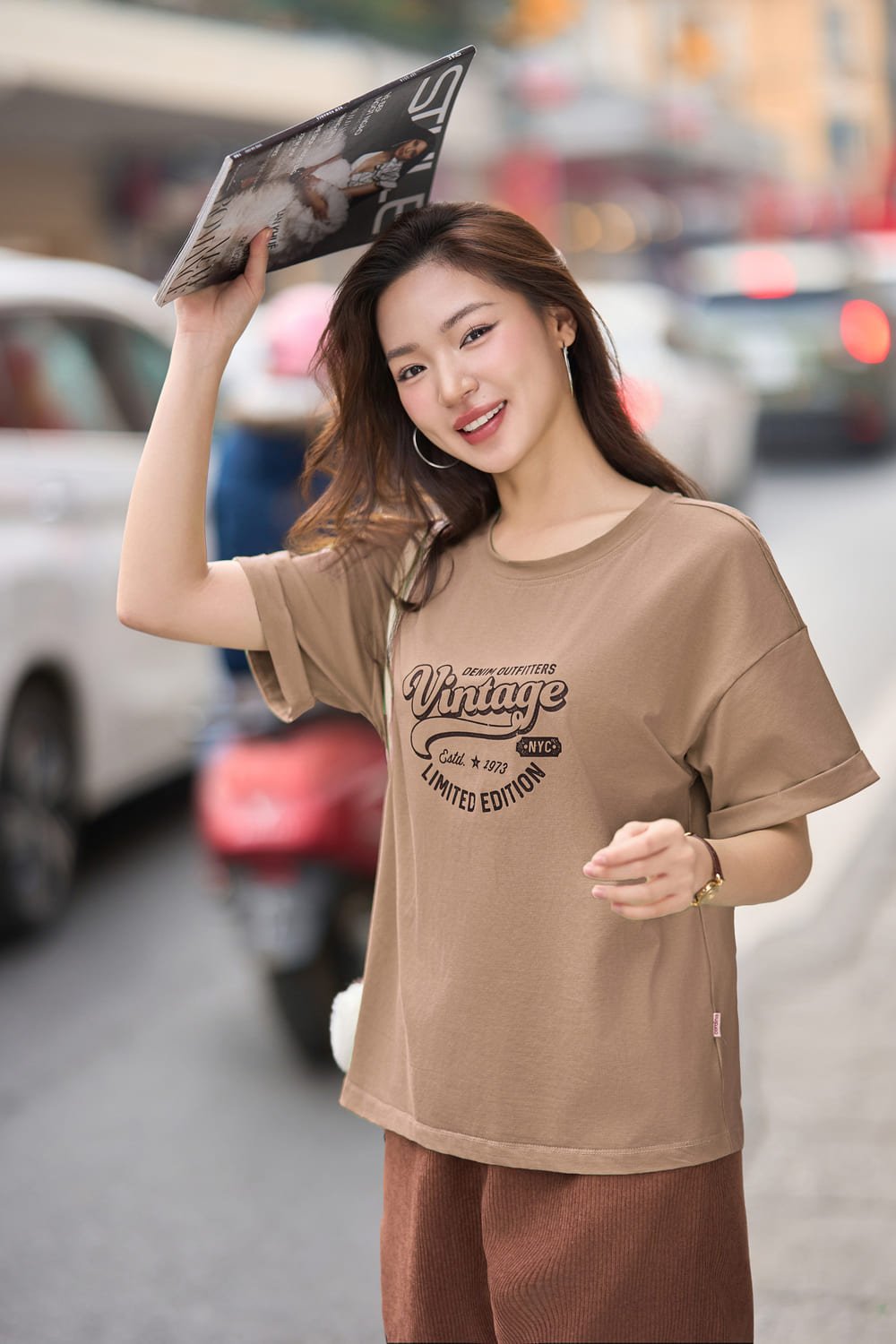 Áo phông cotton cổ tròn dáng suông