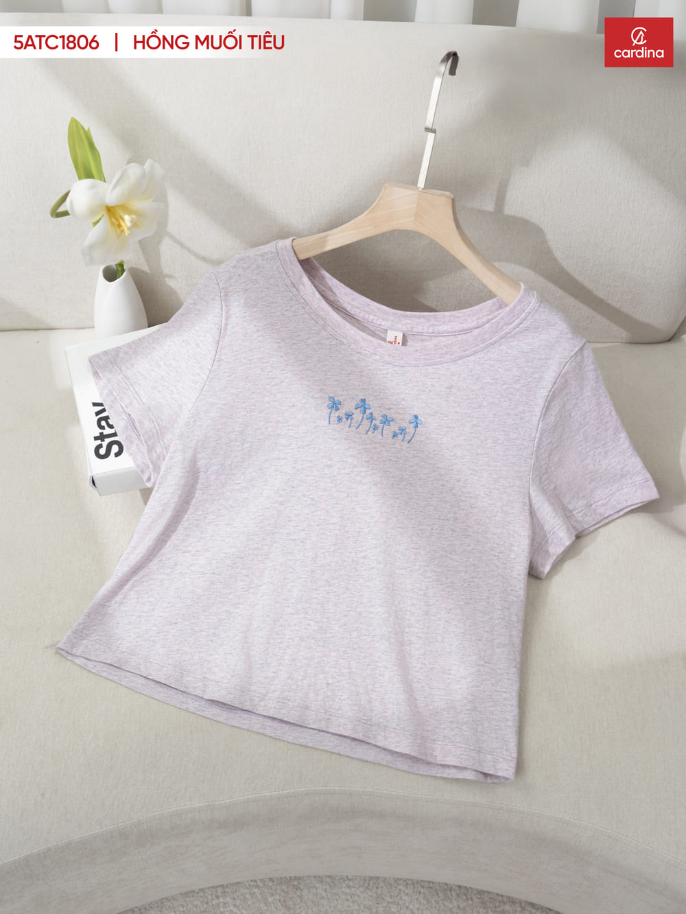 Áo phông nữ chất cotton cổ tròn thêu cỏ bốn lá An lành