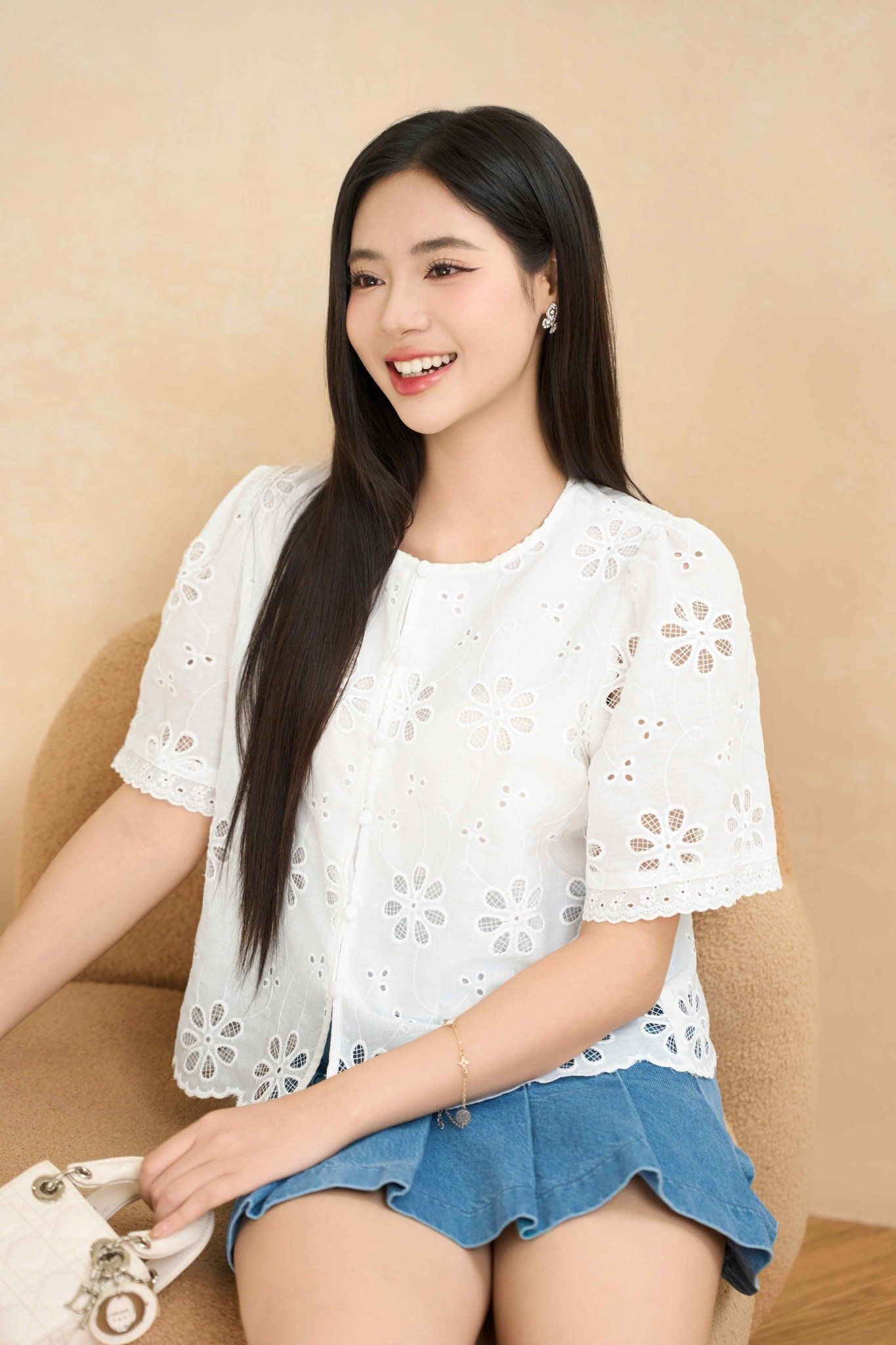 Áo Sơ Mi Croptop Cách Điệu