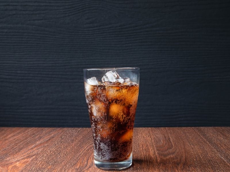 cách tẩy vết dầu mỡ trên quần áo