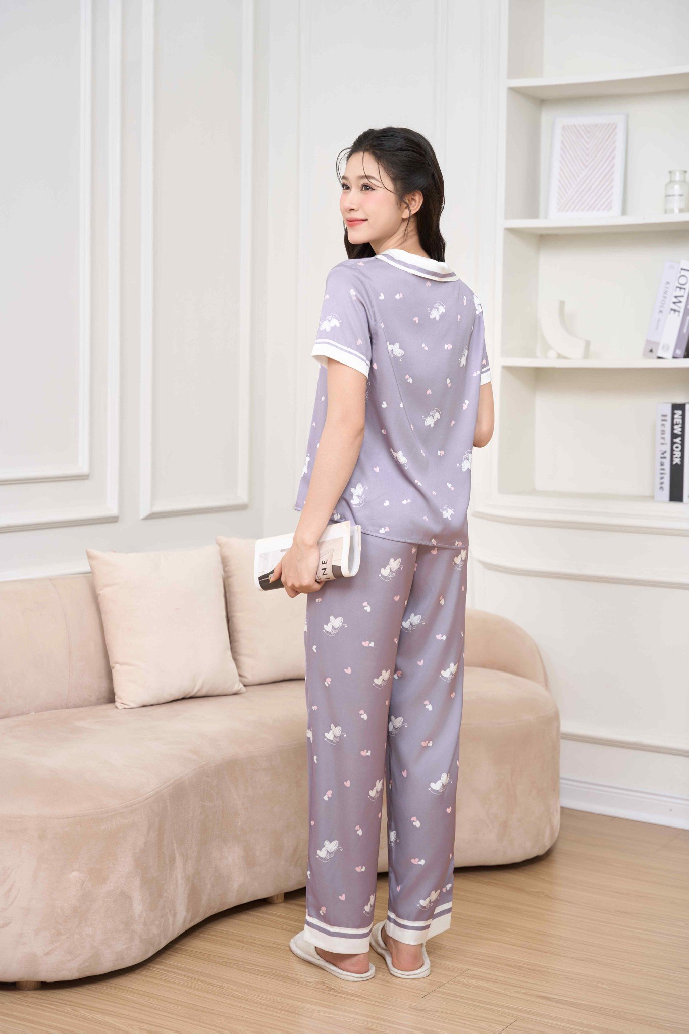 bộ Pijama nữ Cardina dòng cơ bản vải lụa satin thiết kế quần dài họa tiết trái tim