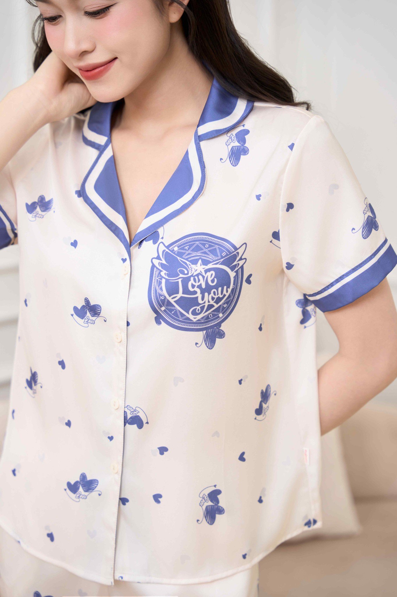 bộ Pijama nữ Cardina dòng cơ bản vải lụa satin thiết kế quần dài họa tiết trái tim