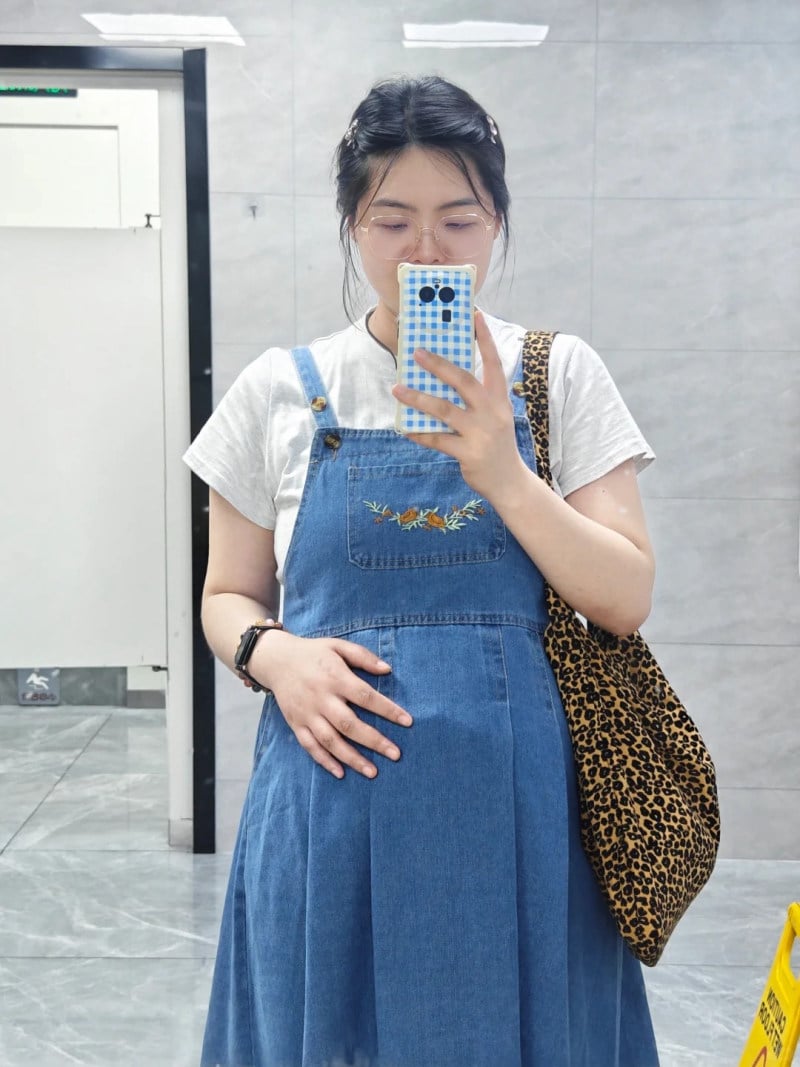 bầu mặc gì đẹp