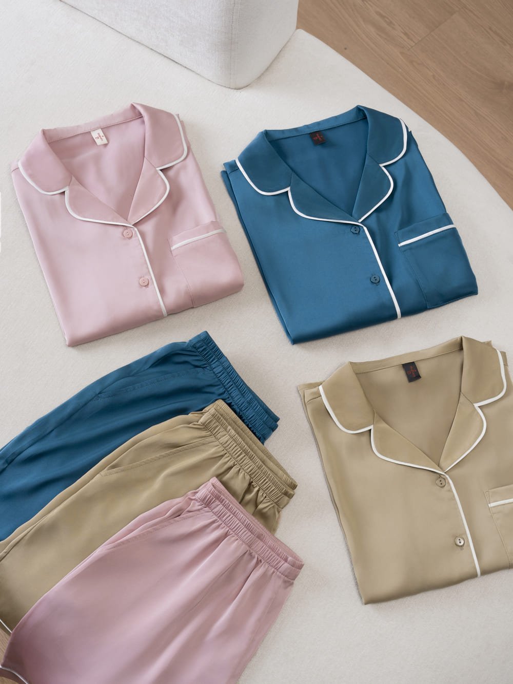 Bộ pyjama đùi mặc nhà nữ chất lụa có lé viền