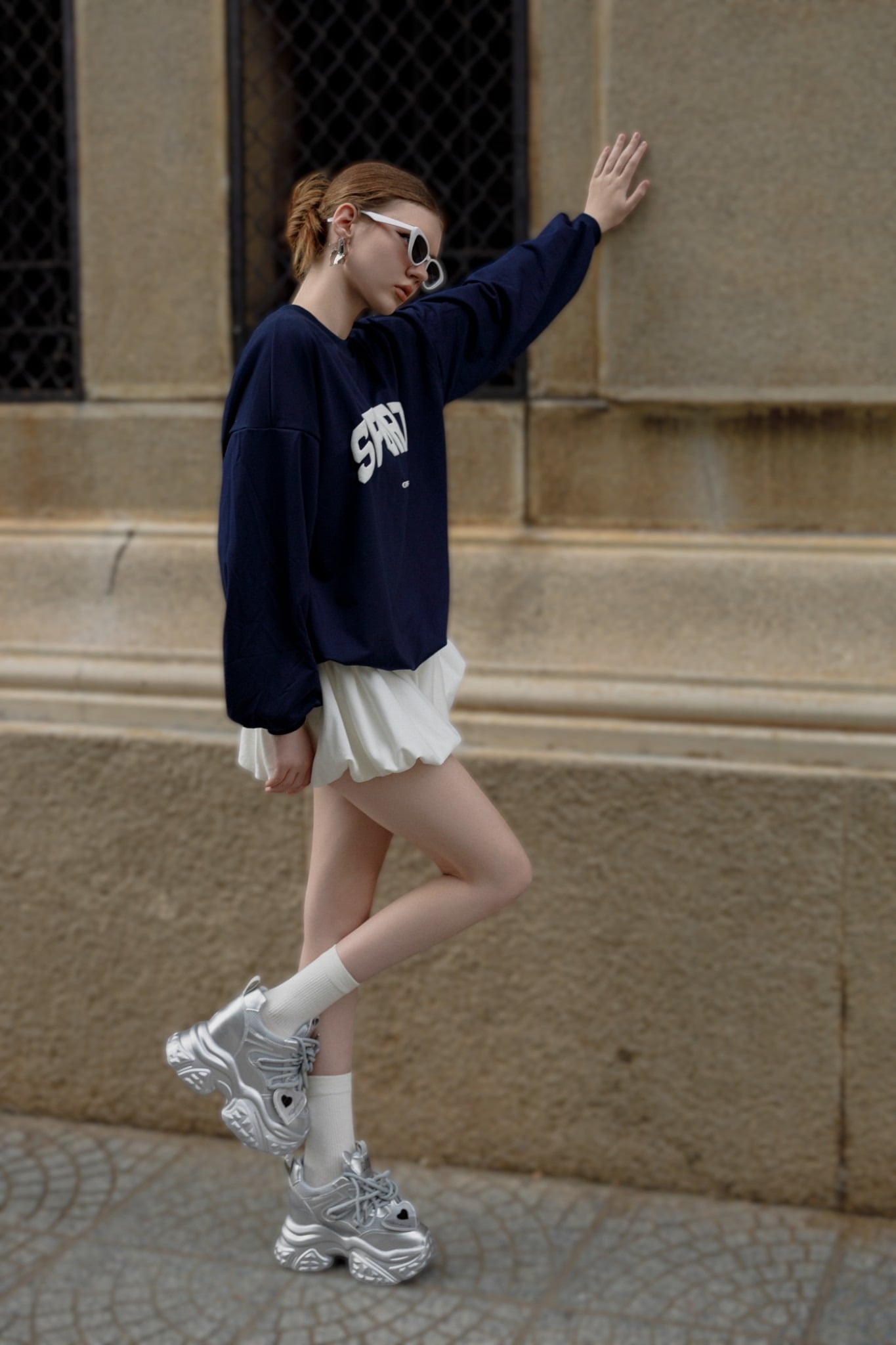 Quần bubble short mặc với áo sweater