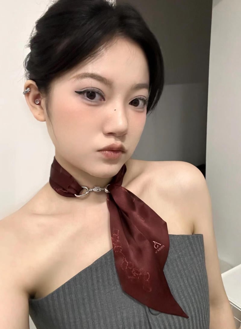 cách phối Khăn Lụa