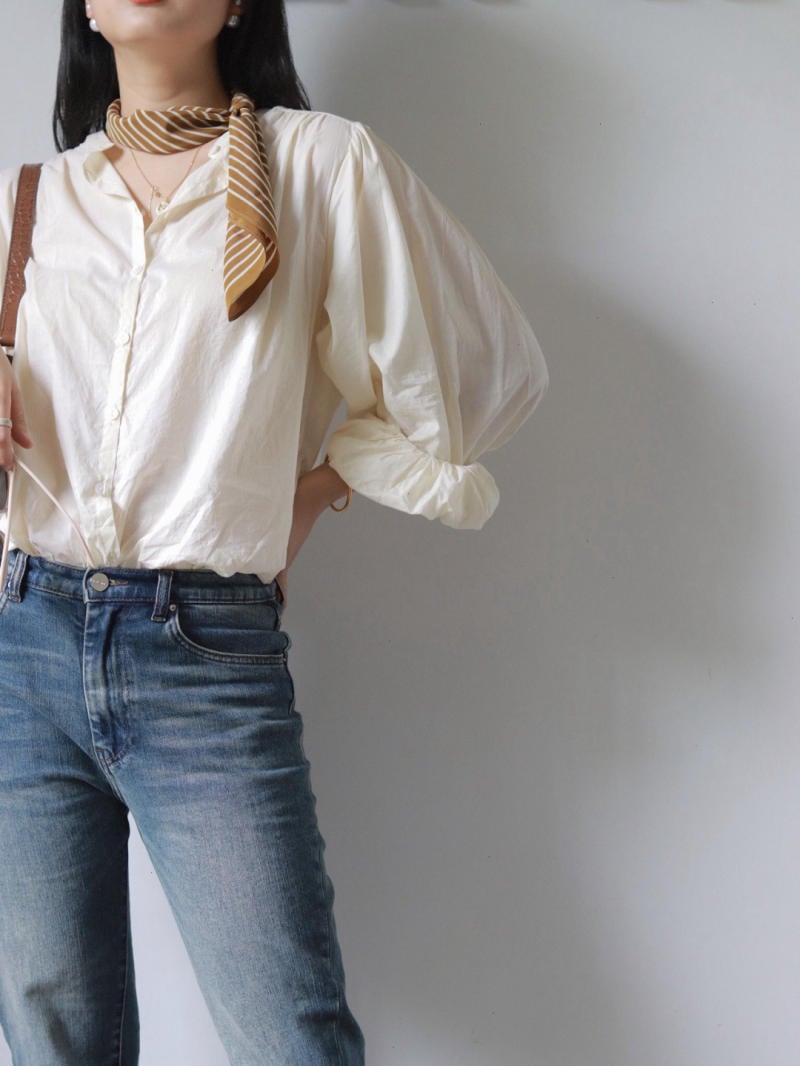Cách phối đồ với khăn lụa