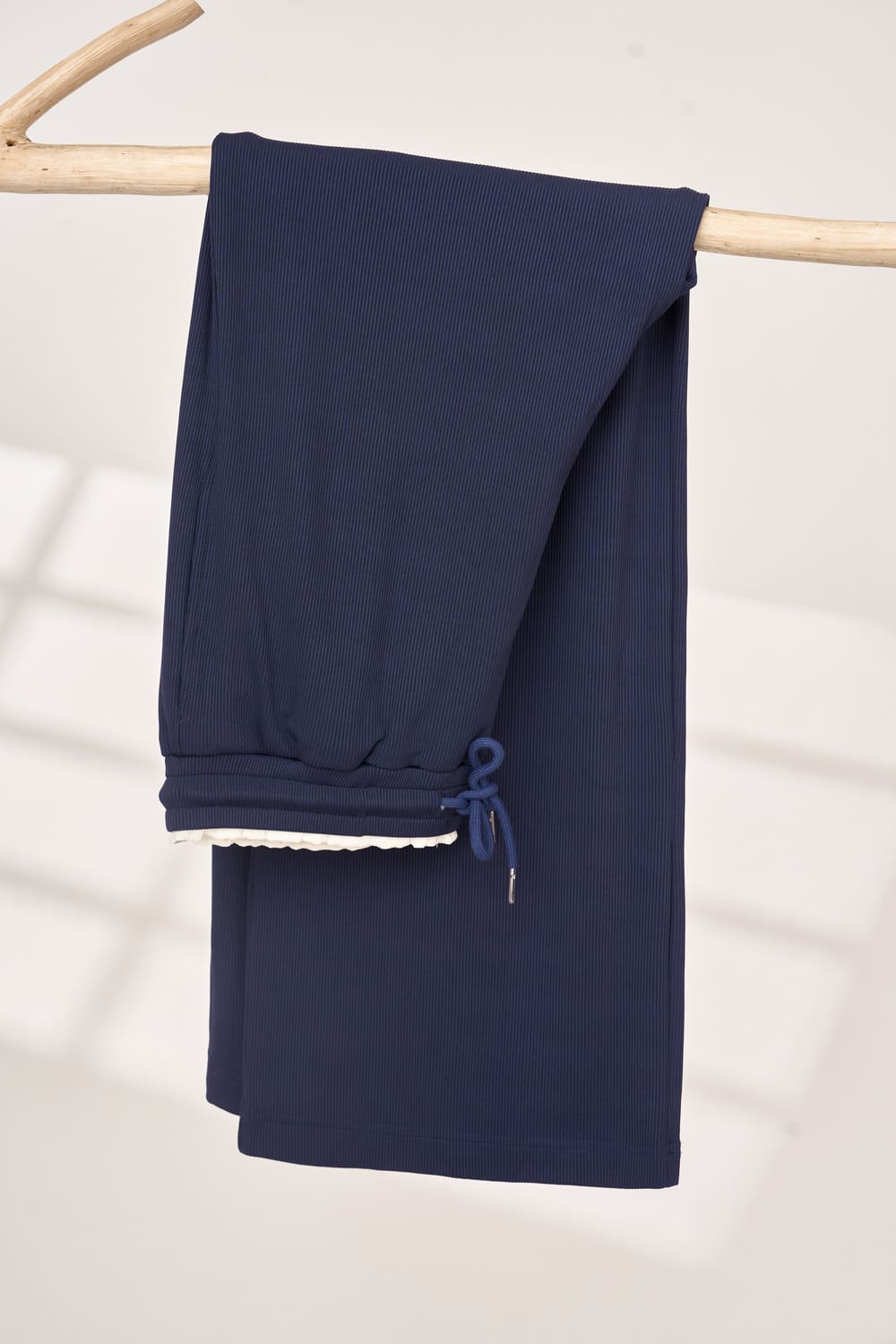 Quần suông tăm phối cạp đôi