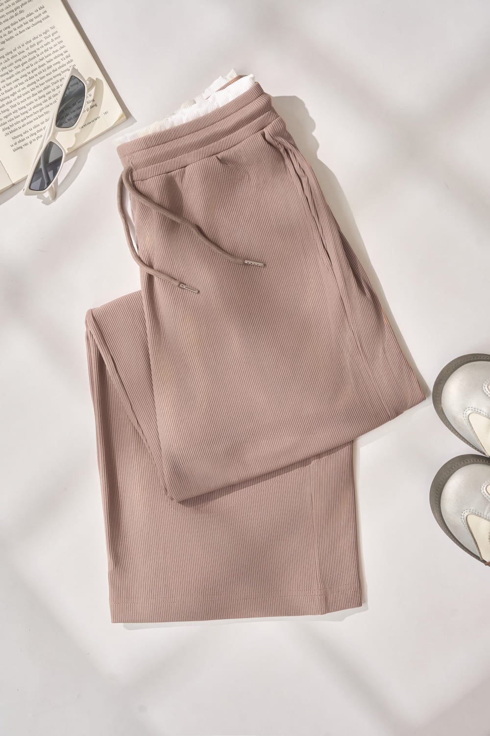 Quần suông tăm phối cạp đôi