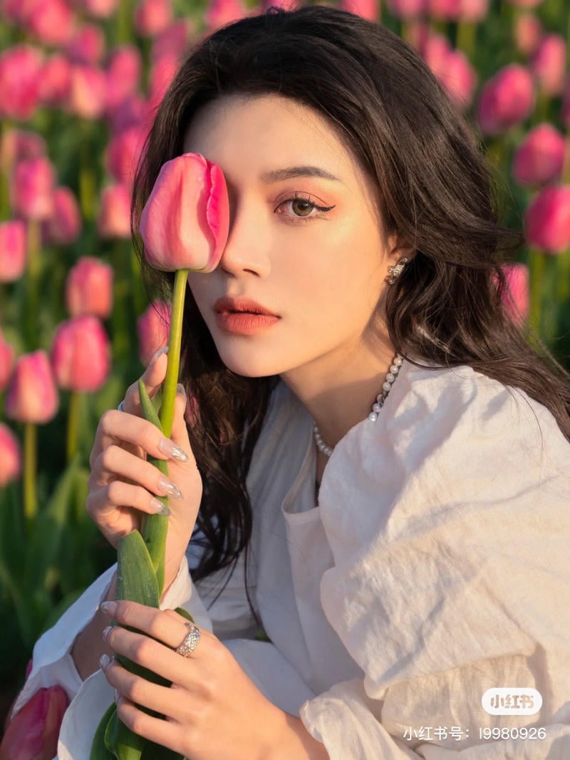 chụp ảnh cùng hoa tulip