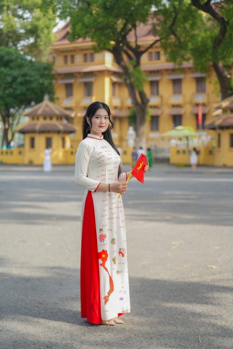 cách tạo sáng chụp ảnh với cờ tổ quốc