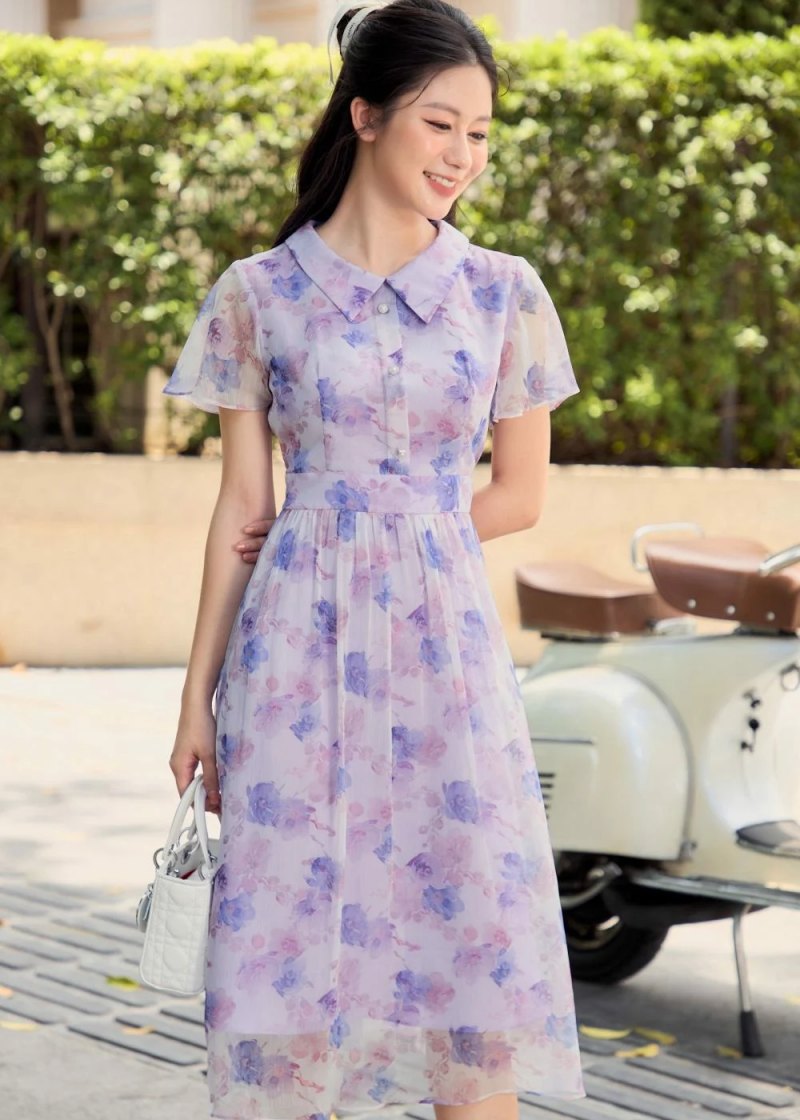 chụp ảnh với hoa sữa