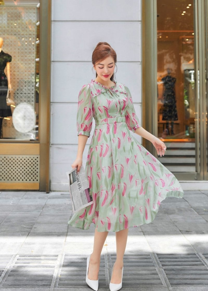 chụp ảnh với hoa sữa