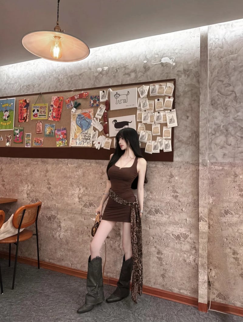 đầm body mang giày gì