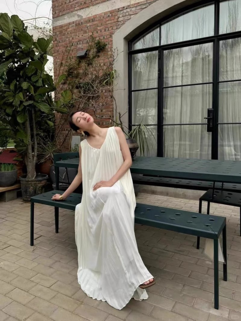 đầm đi đám cưới