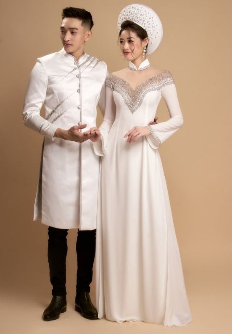 Top 50 mẫu áo dài cưới cô dâu chú rể đẹp, sang trọng nhất