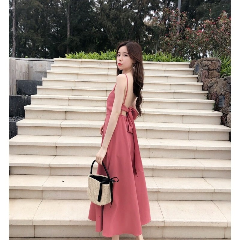 Đầm maxi hở lưng cột nơ