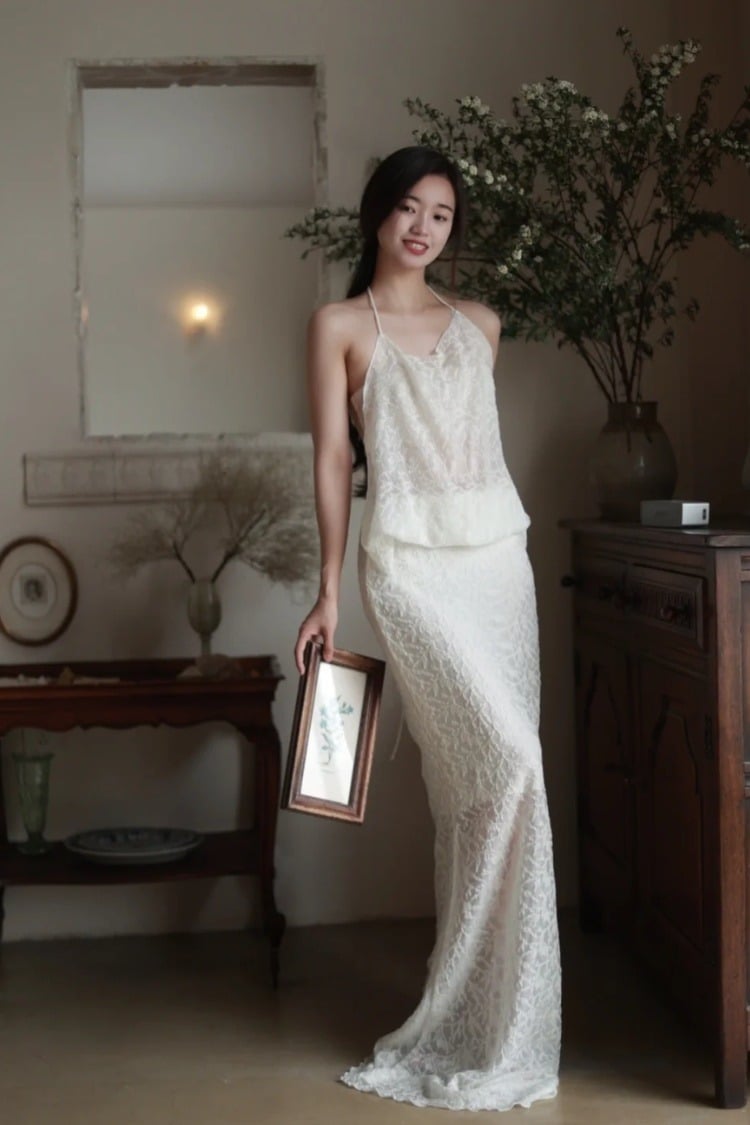 Đầm ren dự tiệc