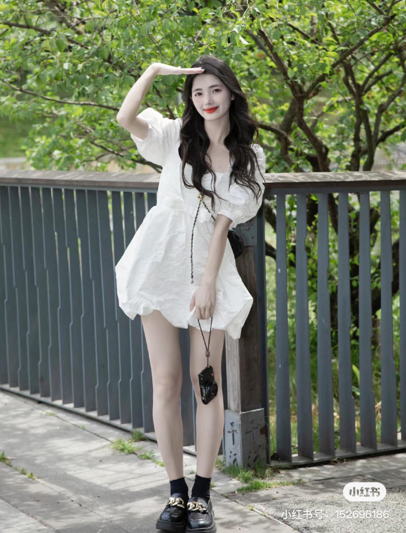Đầm váy trắng 🌺 tay dài phồng nhẹ, cổ đắp chéo chữ V dễ thương, thanh lịch  | Shopee Việt Nam