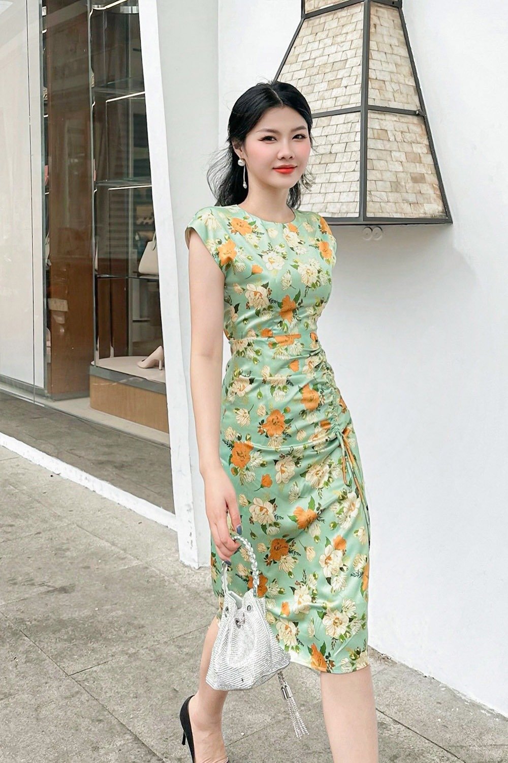 Đầm Ôm Họa Tiết Hoa Xẻ Tà màu Xanh Mint Nhún Eo