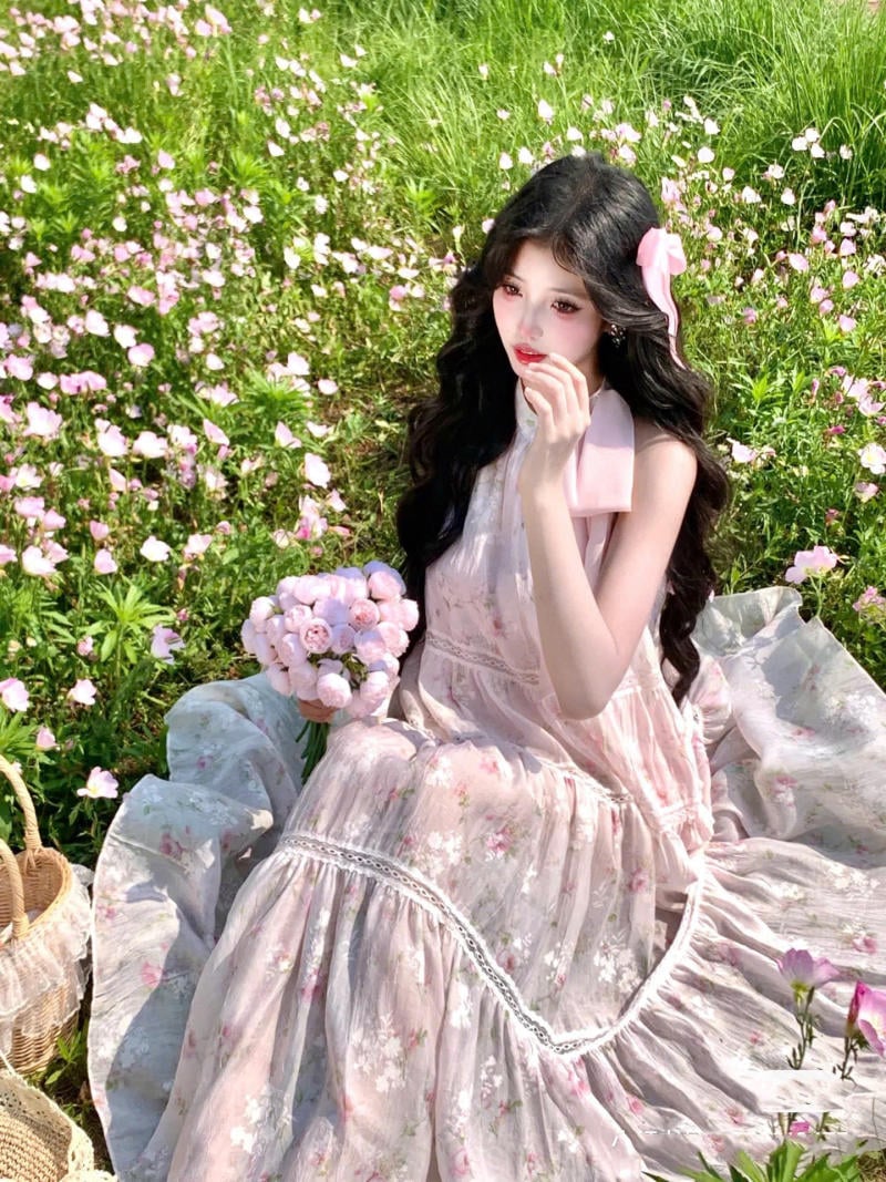 Đầm xòe công chúa cổ yếm