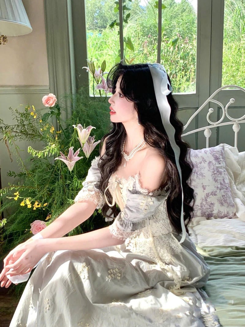 Đầm xòe công chúa trễ vai