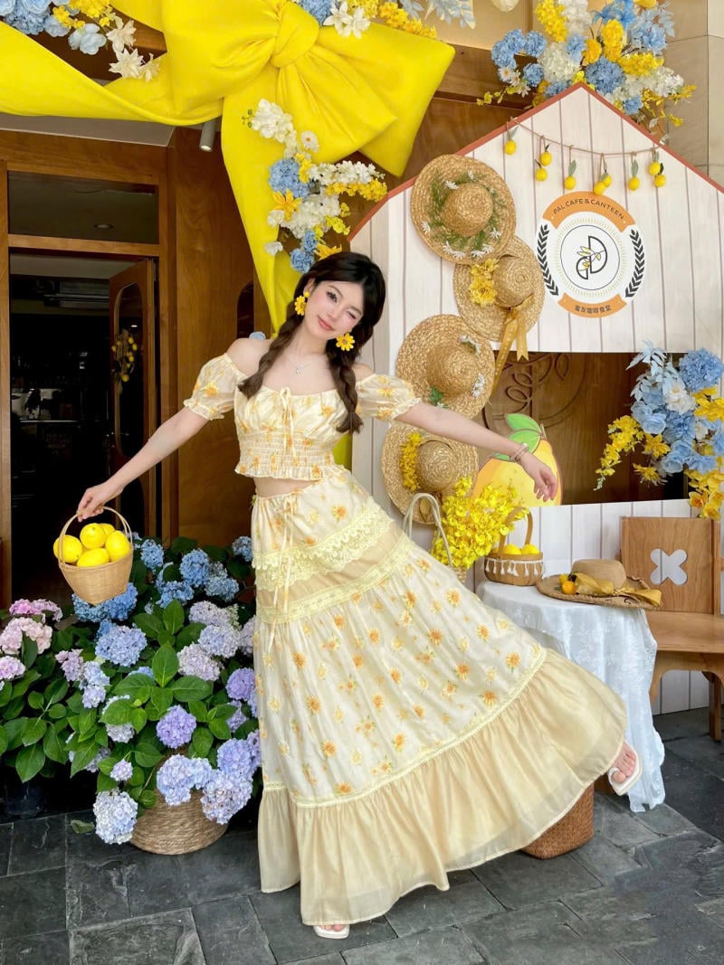 Đầm xòe công chúa vải satin