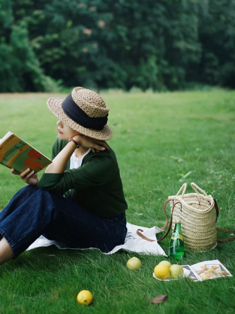 tạo dáng chụp ảnh một mình