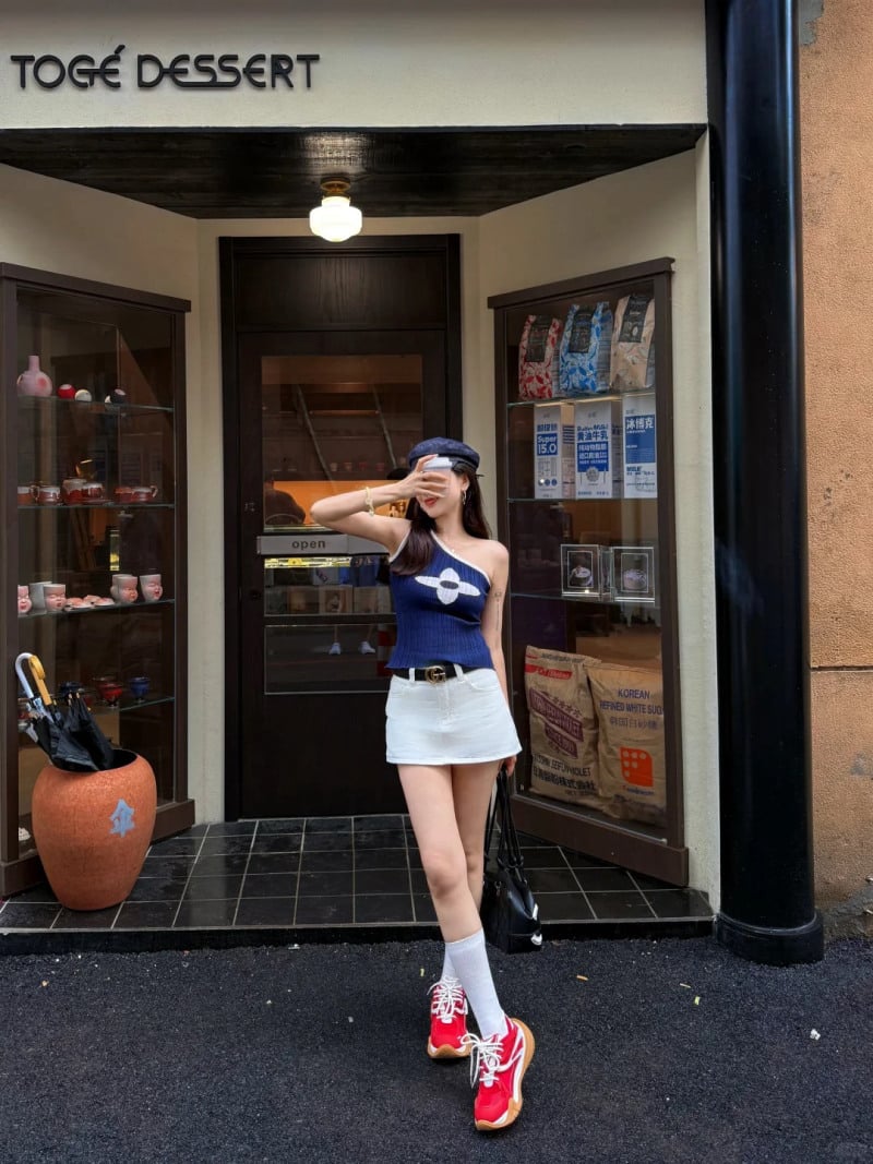 tạo dáng chụp ảnh một mình