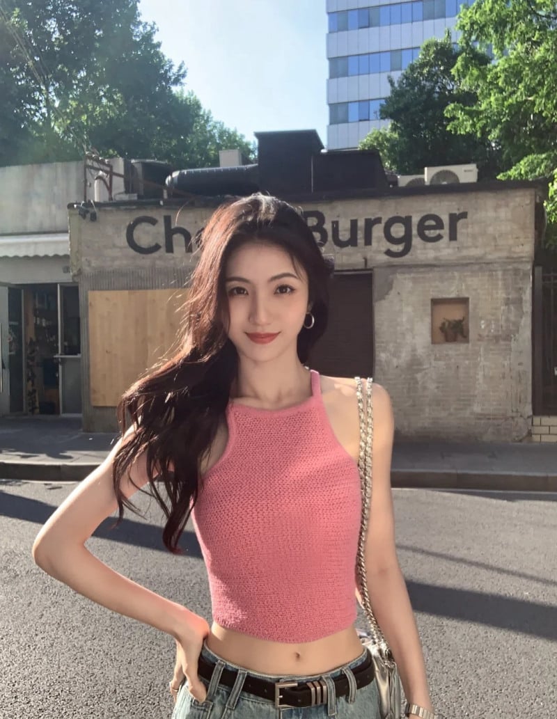 tạo dáng chụp ảnh một mình