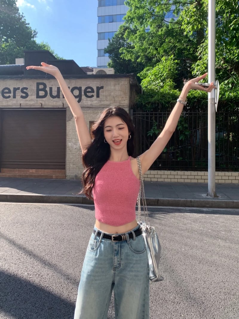 tạo dáng chụp ảnh một mình