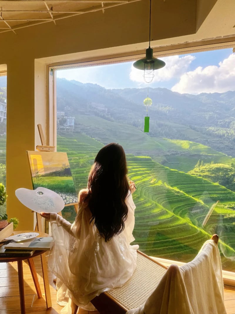 tạo dáng chụp ảnh một mình