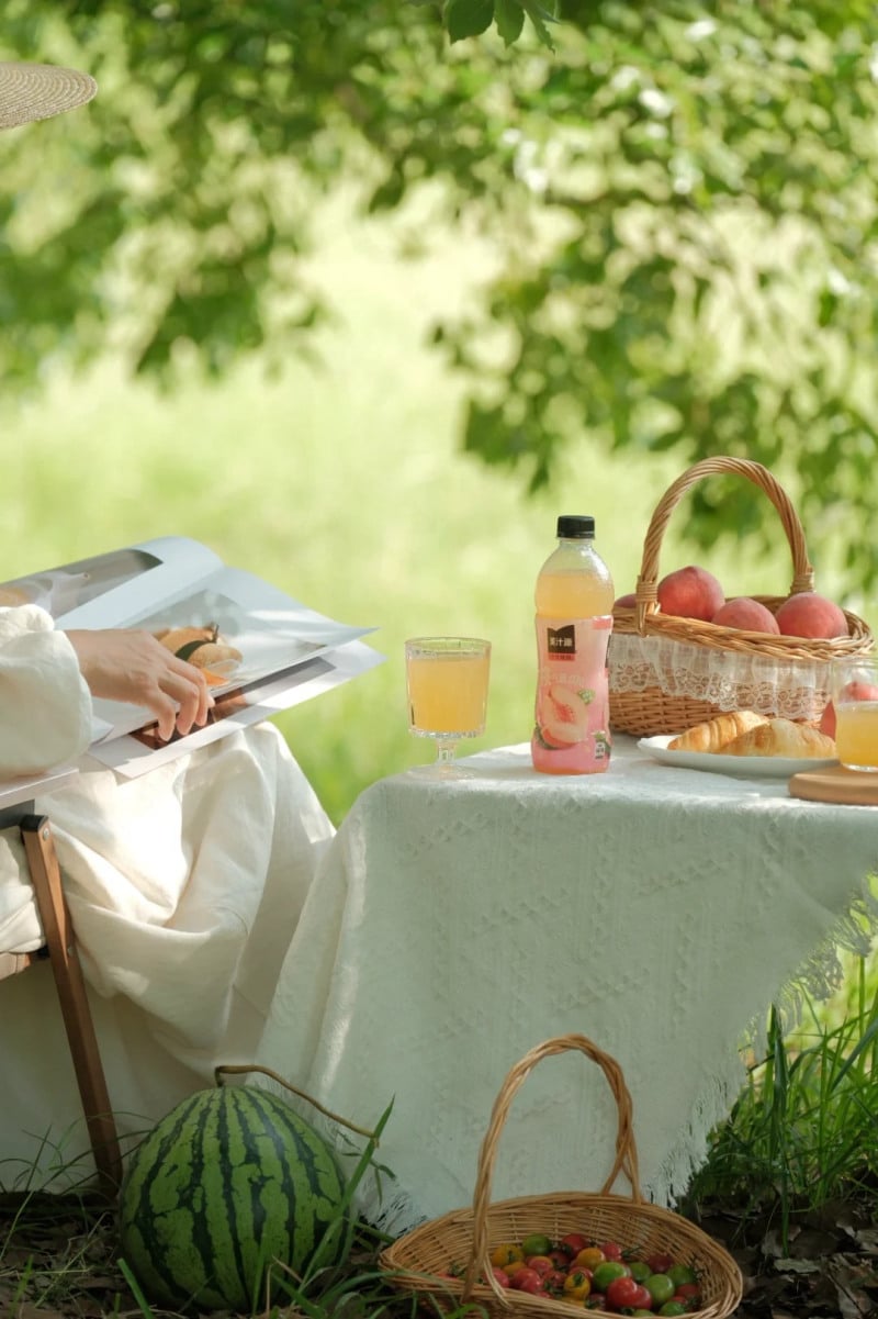 tạo dáng chụp ảnh một mình