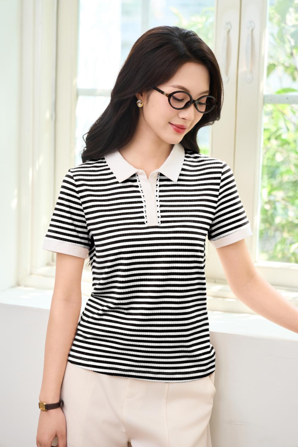 Áo cotton kẻ nẹp phối ren