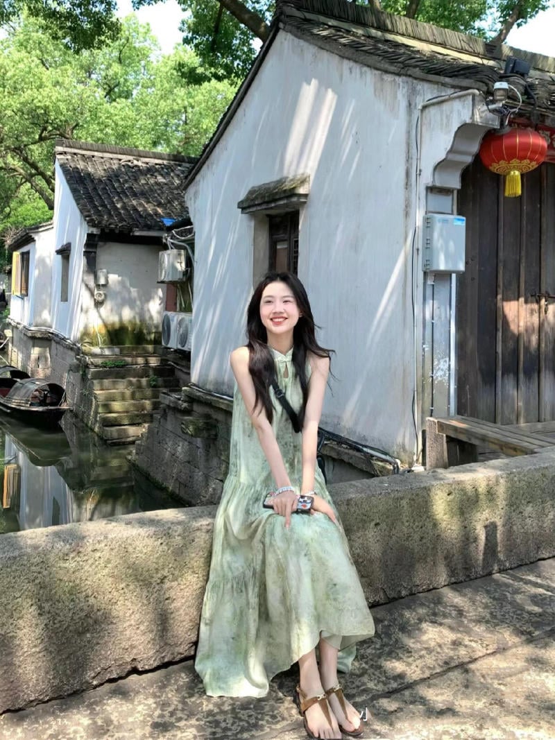 đi Phượng Hoàng cổ trấn mặc gì
