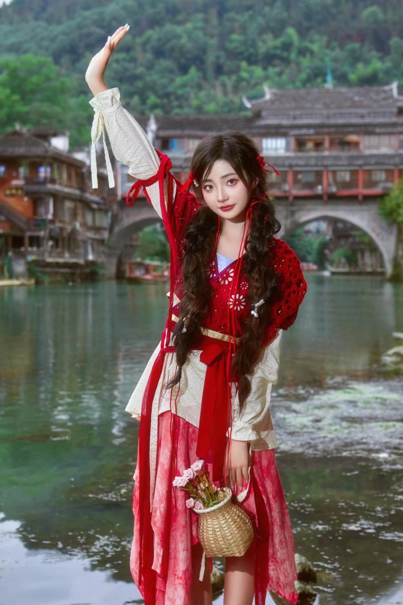 đi Phượng Hoàng cổ trấn mặc gì
