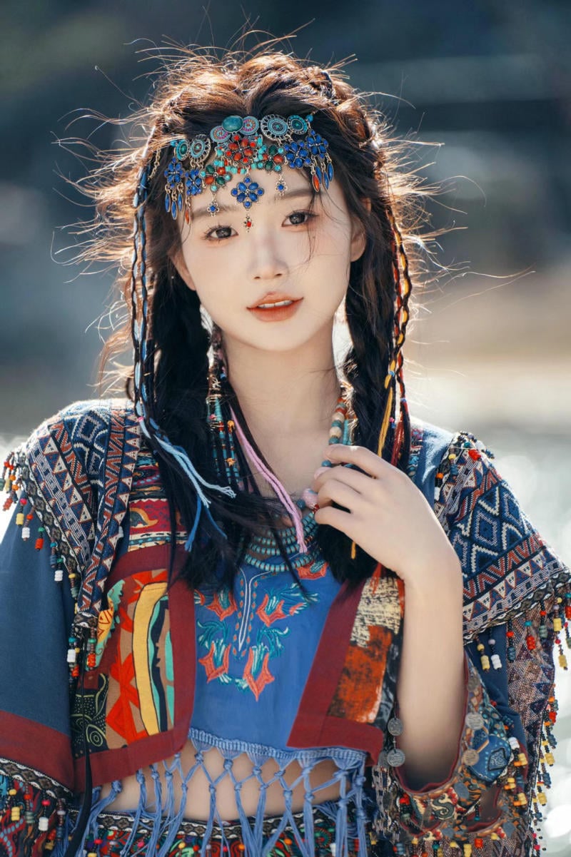 đi Phượng Hoàng cổ trấn mặc gì