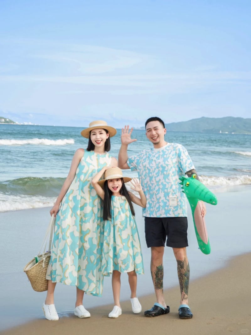 set đồ gia đình đi biển