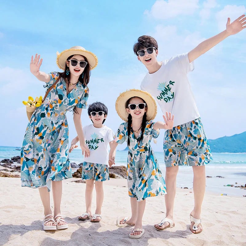 set đồ đi biển cho gia đình