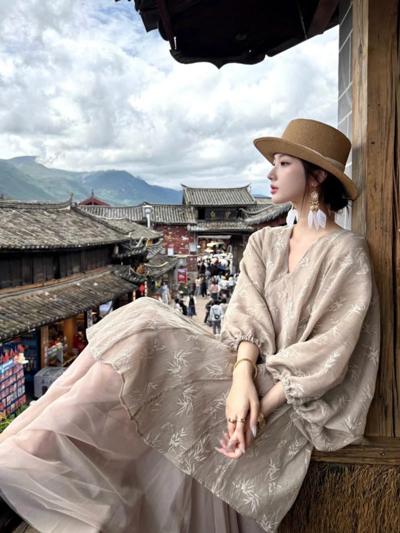 đi phượng hoàng cổ trấn mặc gì