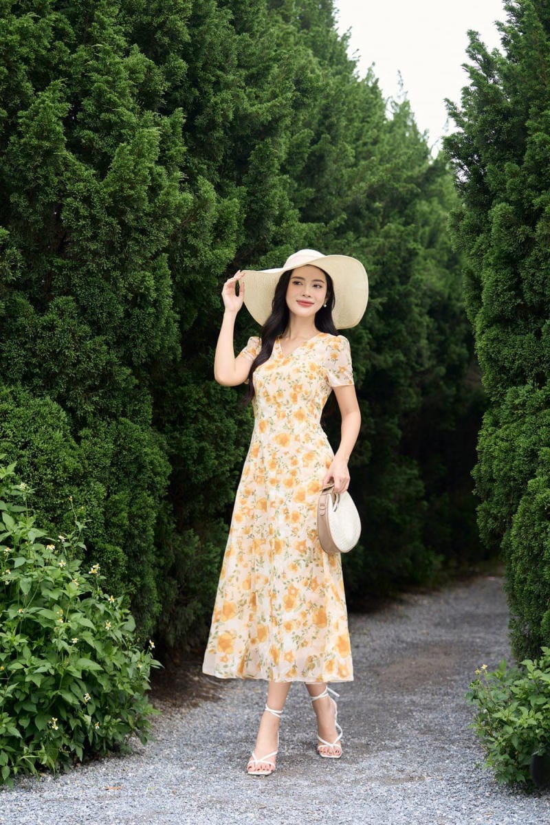 đầm hoa nhí