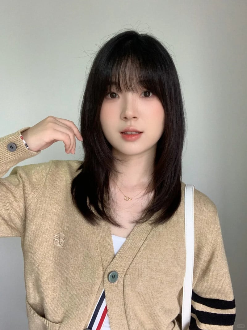tóc ngắn layer cho mặt tròn