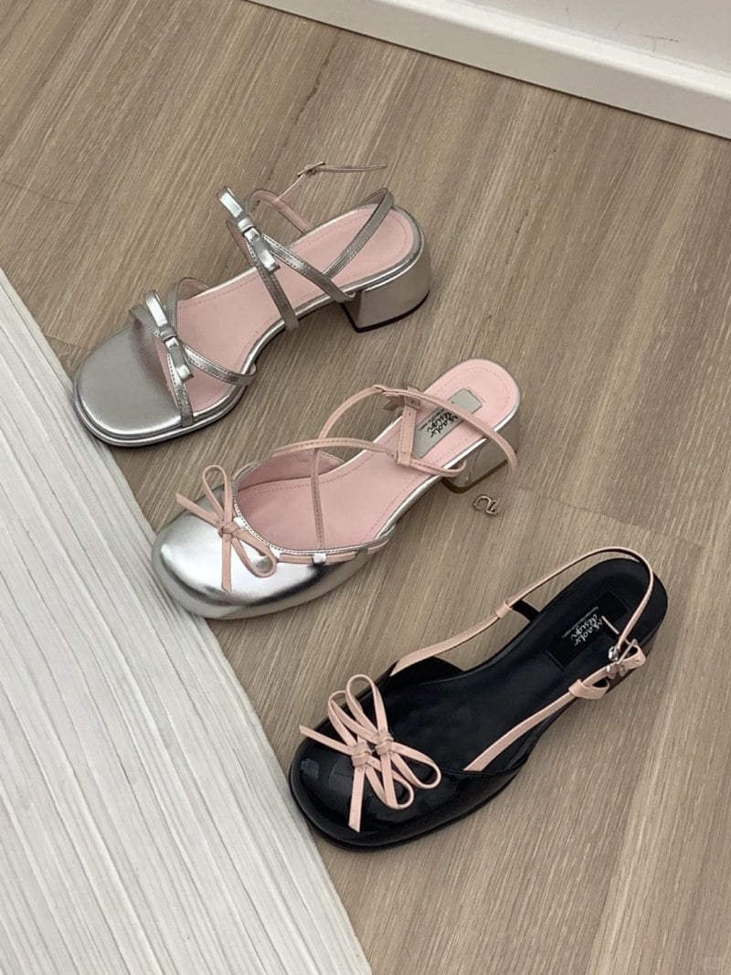 giày sandal đi biển