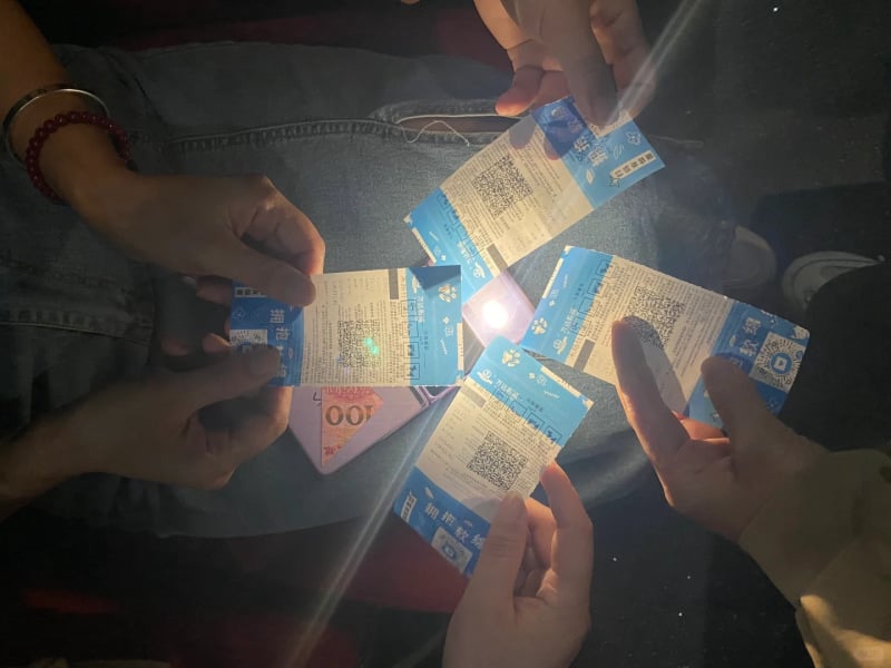 chụp ảnh trong rạp chiếu phim